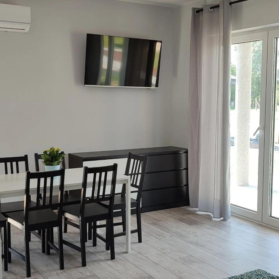 Apartamenty Wilga Spokojne Miejsce Z Calorocznym Jacuzzi I Letnim Basenem Exterior photo
